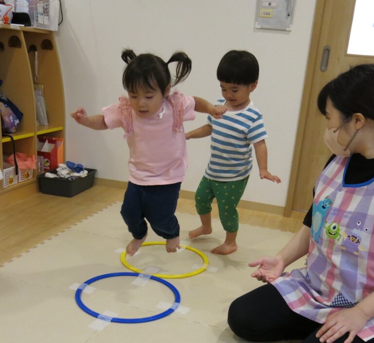 サーキット遊び(あめ組・２歳児)